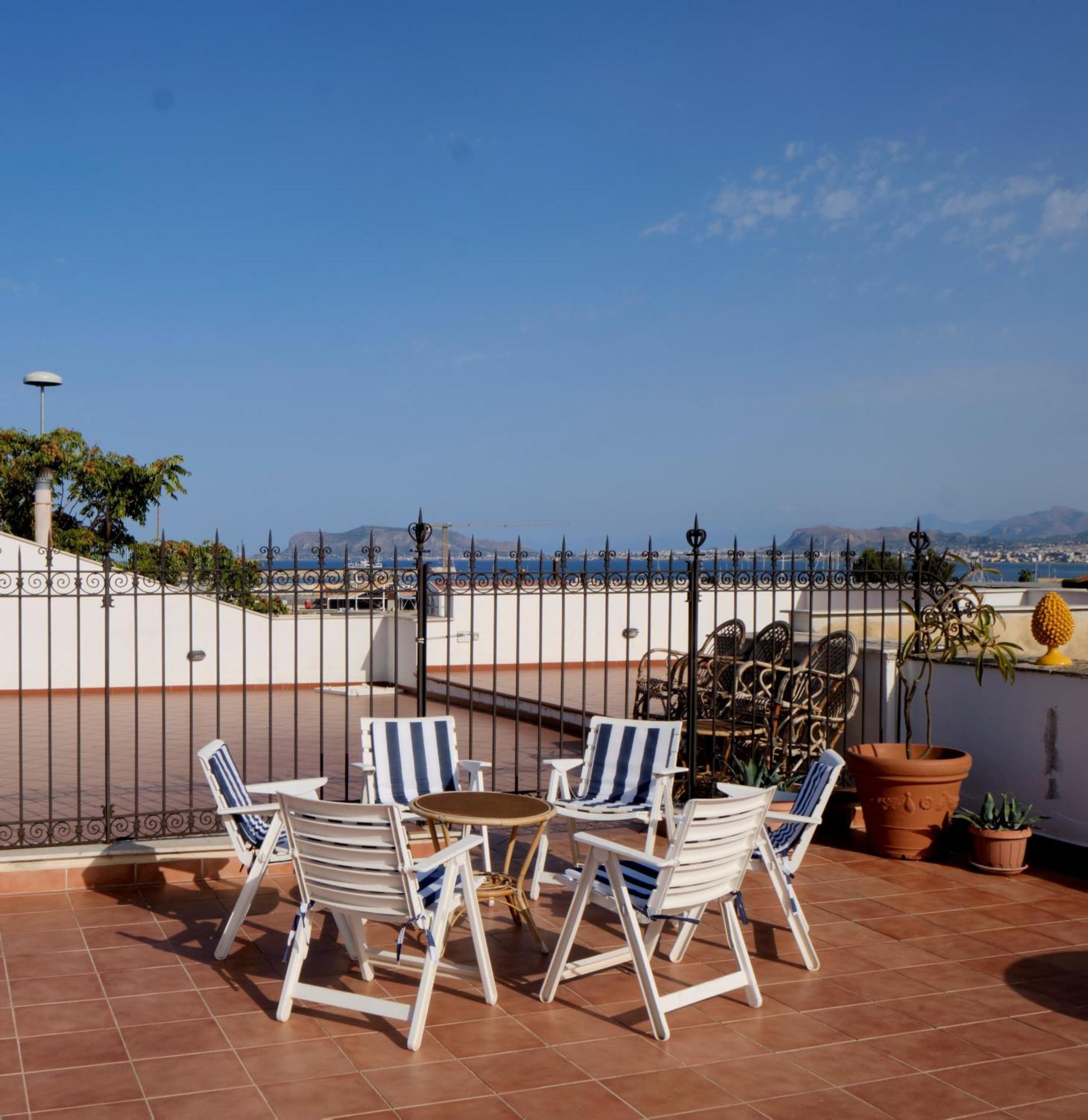 Attico Con Terrazza Sul Porto Daire Palermo Dış mekan fotoğraf